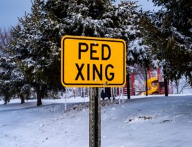 Ped Xing: Was sich hinter dem gelben Schild in den USA verbirgt